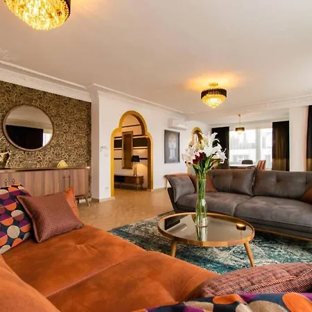 Charming Bosphorus View Apartment *
