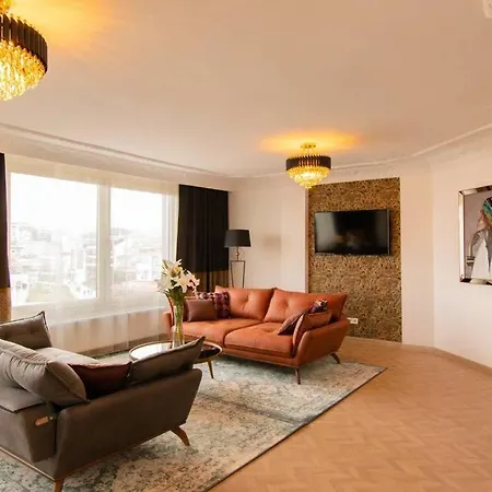 Charming Bosphorus View Apartment